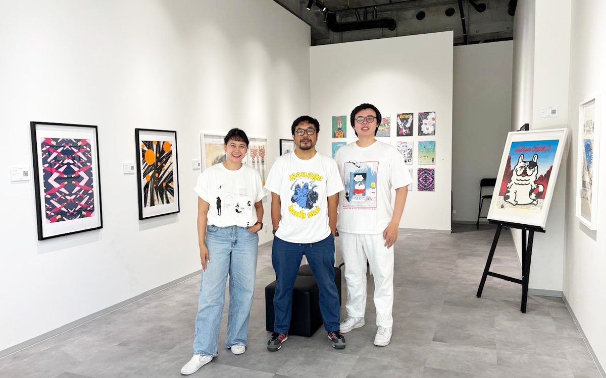 Sir Dandy and fellow artists at the Cultural Clashing exhibition, Gaaat Gallery Fukuoka